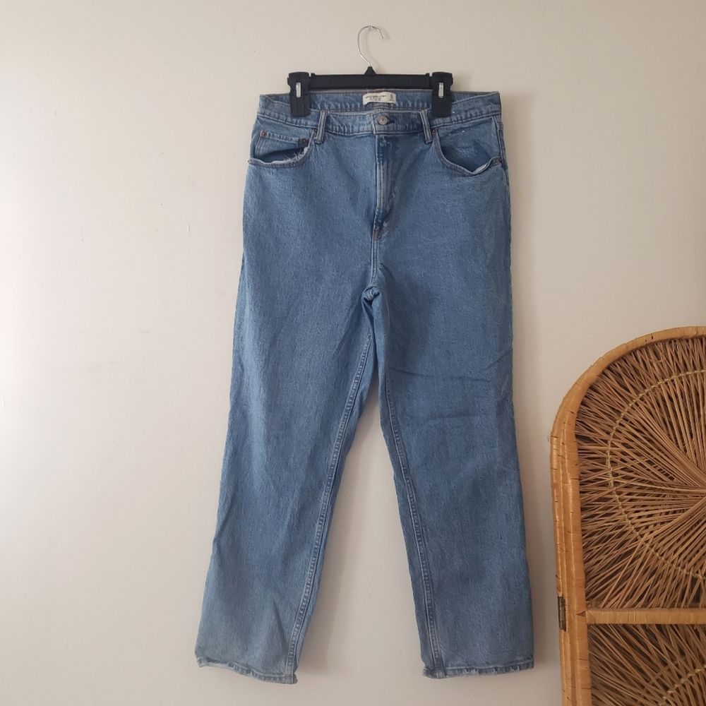 Abercrombie & Fitch 90s Straight Ultra High Rise 16S 33